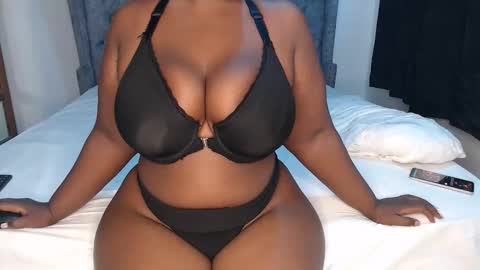 sexychocco online show from September 2025 10:17:01 AM