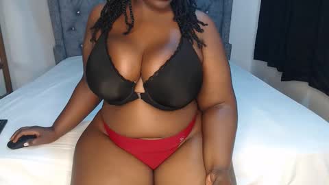 sexychocco online show from September 2025 10:33:02 PM