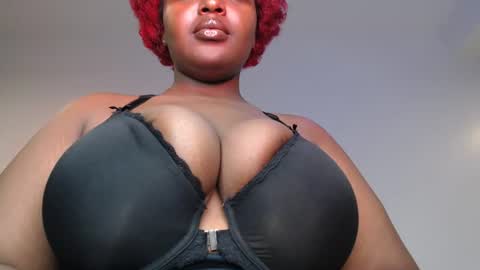 sexychocco online show from June 2026 08:33:01 PM