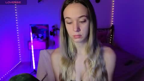 Snapshot of sexycocobutt chatting on November 2025 08:17:02 AM Sophia online show from November 2025 08:17:02 AM