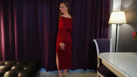 Snapshot of sexycutegirs chatting on September 2025 01:47:02 PM Hello my name is Merry every 200 subs - Hot show Fav patterns 577123 pvt open online show from September 2025 01:47:02 PM