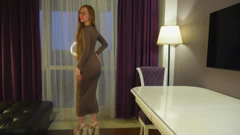 Snapshot of sexycutegirs chatting on October 2025 01:41:02 PM Hello my name is Merry every 200 subs - Hot show Fav patterns 577123 pvt open online show from October 2025 01:41:02 PM