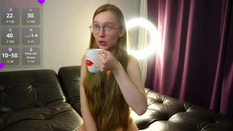 Snapshot of sexycutegirs chatting on October 2025 05:43:01 PM Hello my name is Merry every 200 subs - Hot show Fav patterns 577123 pvt open online show from October 2025 05:43:01 PM