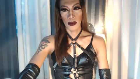 Snapshot of sexydevine_34 chatting on January 2026 04:59:01 AM Devine online show from January 2026 04:59:01 AM