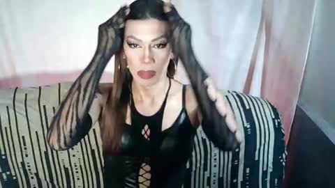 Snapshot of sexydevine_34 chatting on May 2026 06:47:01 PM Devine online show from May 2026 06:47:01 PM