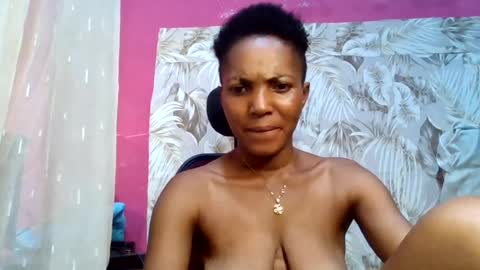 Snapshot of sexydoll32 chatting on June 2026 10:03:02 PM sexydoll32 online show from June 2026 10:03:02 PM
