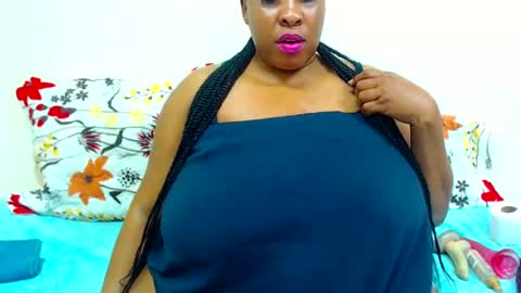 Snapshot of sexyebonylove89 chatting on February 2025 07:17:02 PM sexyebonylove89 online show from February 2025 07:17:02 PM