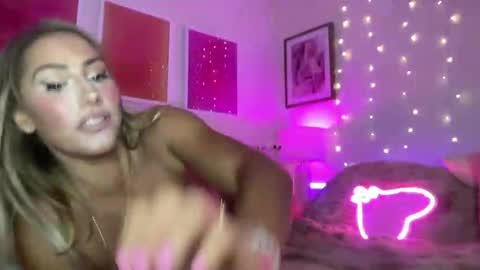 Ashley Love online show from February 2026 08:04:01 AM