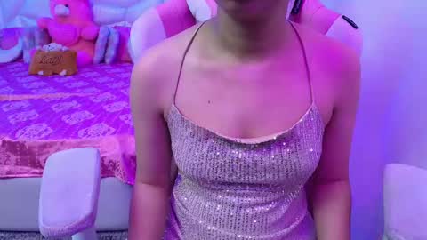 Snapshot of sexyislive chatting on March 2025 06:43:02 PM sexyislive online show from March 2025 06:43:02 PM