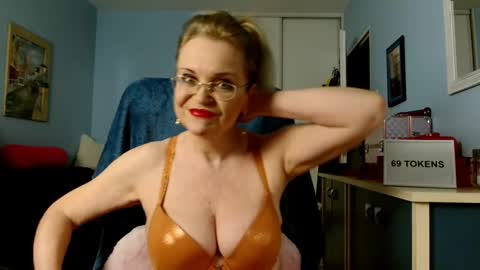 Jenny online show from March 2026 09:30:02 PM