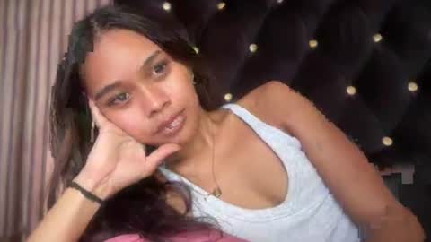 Snapshot of sexykarina_ chatting on June 2026 01:34:01 AM Karina3 online show from June 2026 01:34:01 AM