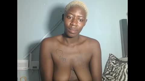 Snapshot of sexykitty48 chatting on February 2025 06:48:01 PM FENNY online show from February 2025 06:48:01 PM