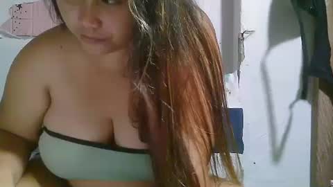 Snapshot of sexykittymom chatting on March 2025 07:16:01 AM sexykittymom online show from March 2025 07:16:01 AM