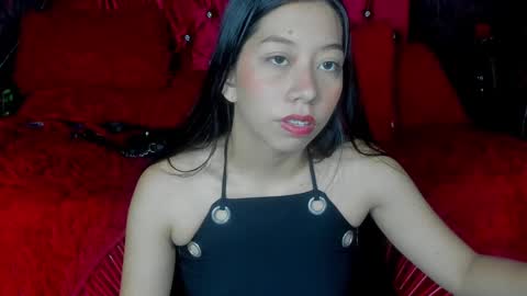 Snapshot of sexylaurita4u chatting on December 2024 11:44:02 AM laura online show from December 2024 11:44:02 AM
