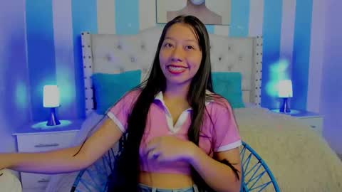 Snapshot of sexylaurita4u chatting on December 2024 11:49:02 AM laura online show from December 2024 11:49:02 AM
