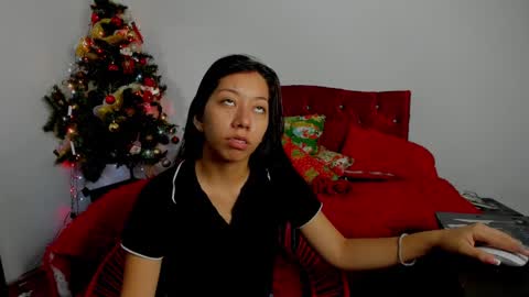 Snapshot of sexylaurita4u chatting on January 2025 12:31:01 PM laura online show from January 2025 12:31:01 PM
