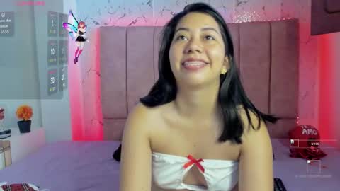 Snapshot of sexylaurita4u chatting on October 2025 03:34:01 PM laura online show from October 2025 03:34:01 PM