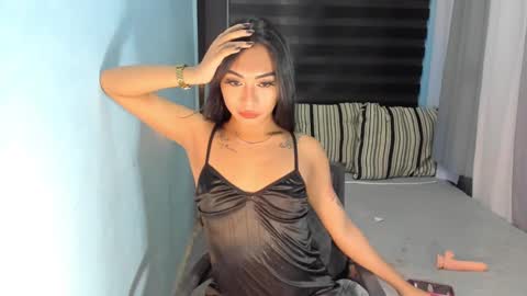 Snapshot of sexylovesappira chatting on January 2025 06:35:01 PM maxine online show from January 2025 06:35:01 PM