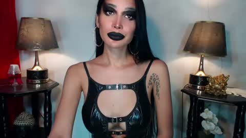 Snapshot of sexylusty2258 chatting on August 2026 02:32:02 AM Queen Sofia online show from August 2026 02:32:02 AM