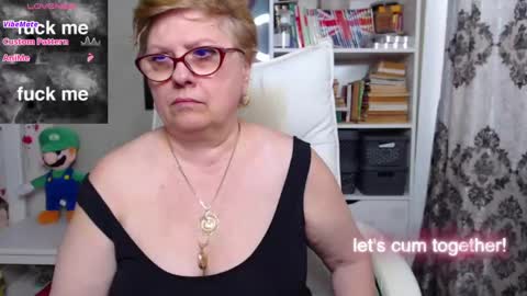 Snapshot of sexylynette4u chatting on February 2025 10:48:02 AM sexylynette4u online show from February 2025 10:48:02 AM