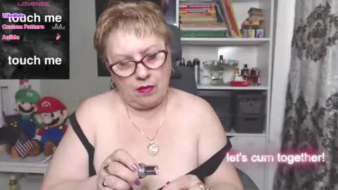 Snapshot of sexylynette4u chatting on November 2025 10:15:02 AM sexylynette4u online show from November 2025 10:15:02 AM