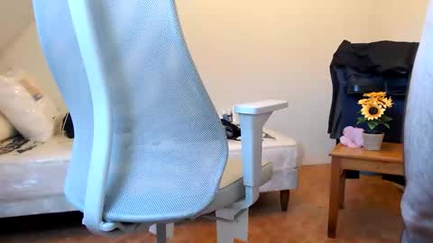 Vincent Vega online show from October 2025 02:05:01 PM