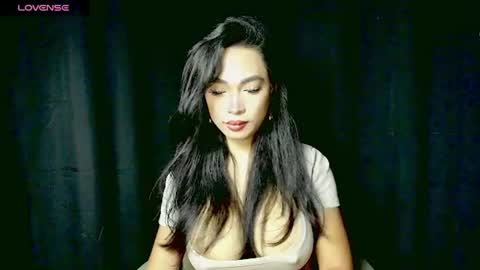 Snapshot of sexymariafoxx chatting on June 2026 12:32:02 AM MariaFoxx online show from June 2026 12:32:02 AM