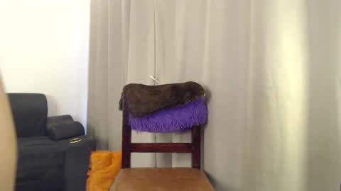 Snapshot of sexymia06 chatting on February 2026 05:08:02 AM Melina online show from February 2026 05:08:02 AM