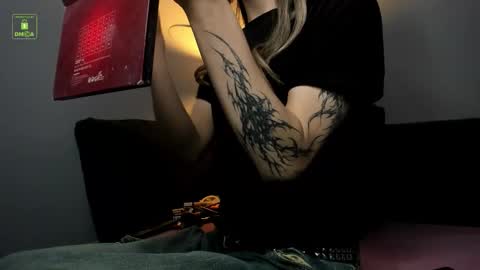 Snapshot of sexymiatrans chatting on January 2026 12:11:01 PM Sexy online show from January 2026 12:11:01 PM