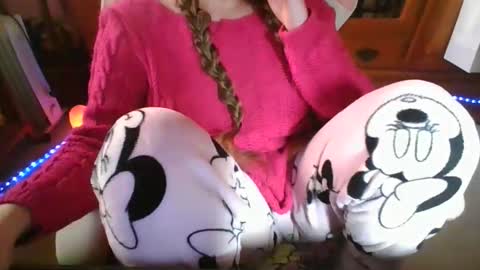 Snapshot of sexymisss24 chatting on March 2026 04:33:01 PM sexymisss24 online show from March 2026 04:33:01 PM