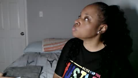 Snapshot of sexymona1218 chatting on October 2025 08:29:01 AM SexyMona online show from October 2025 08:29:01 AM