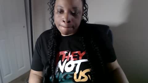 SexyMona online show from May 2026 08:28:02 PM