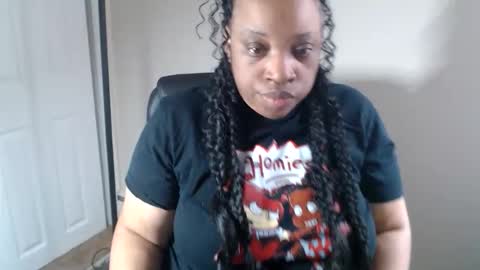 SexyMona online show from May 2026 12:32:02 PM