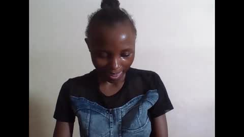 VIVIAN online show from April 2026 07:33:02 PM