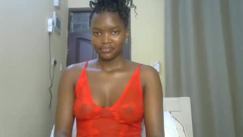 Snapshot of sexypetite_lee chatting on January 2025 04:23:01 AM Lee online show from January 2025 04:23:01 AM