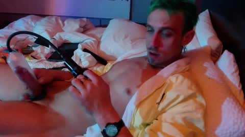 Snapshot of sexypossum chatting on February 2025 02:54:02 PM Possum online show from February 2025 02:54:02 PM