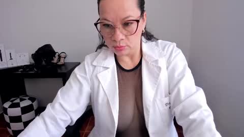 Snapshot of sexypsychologist chatting on September 2025 06:08:02 PM Sexy Psychologist online show from September 2025 06:08:02 PM