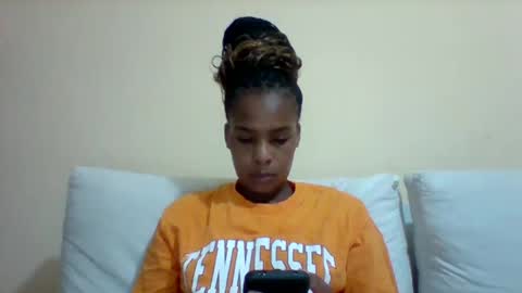 DOVY ACHIENG online show from March 2025 04:10:01 PM