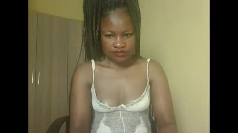 queenivy online show from September 2025 03:35:02 PM