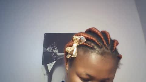 queenivy online show from December 2025 07:48:02 AM