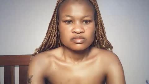 queenivy online show from February 2026 04:05:02 PM