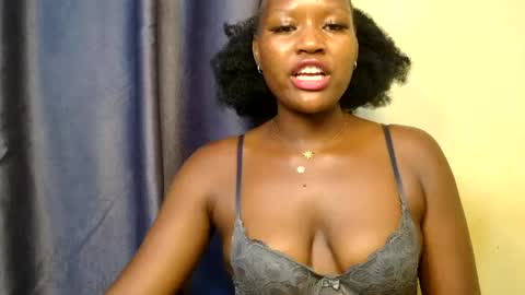sexyroznnah online show from June 2026 01:57:02 PM