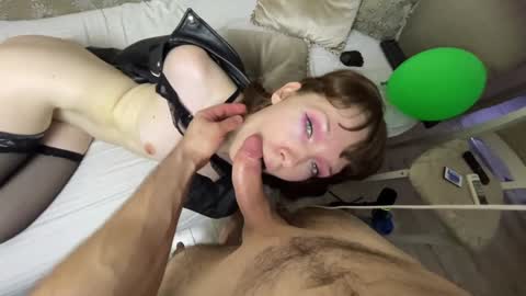 Snapshot of sexyru_couple chatting on February 2025 01:44:01 PM Kirill Team online show from February 2025 01:44:01 PM