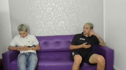 Snapshot of sexys_boys18 chatting on December 2024 04:11:01 AM MATIAS-18 THIAHO -18 MAX-19 NICOKALY-19 CAIN-19 MOD ESTEBAN online show from December 2024 04:11:01 AM