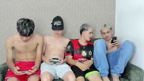 Snapshot of sexys_boys18 chatting on December 2024 07:29:01 AM MATIAS-18 THIAHO -18 MAX-19 NICOKALY-19 CAIN-19 MOD ESTEBAN online show from December 2024 07:29:01 AM