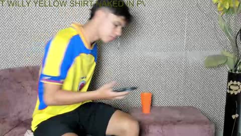 Snapshot of sexys_boys18 chatting on November 2025 02:18:01 PM MATIAS-18 THIAHO -18 MAX-19 NICOKALY-19 CAIN-19 MOD ESTEBAN online show from November 2025 02:18:01 PM