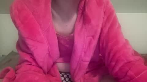 Snapshot of sexyskylar2016 chatting on April 2026 04:06:01 AM Sexy Skylar online show from April 2026 04:06:01 AM