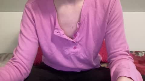 Snapshot of sexyskylar2016 chatting on April 2026 10:49:02 PM Sexy Skylar online show from April 2026 10:49:02 PM