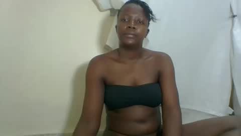 Snapshot of sexysleeky chatting on March 2025 02:48:01 AM PAULINE online show from March 2025 02:48:01 AM