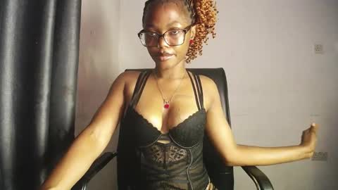 Darkskinned Rae online show from April 2026 08:06:01 PM